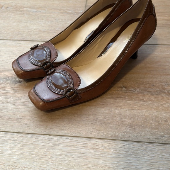Cole Haan Brown Leather Pumps Brown Buckle Kitten Heel Women Shoes - Picture 9 of 16